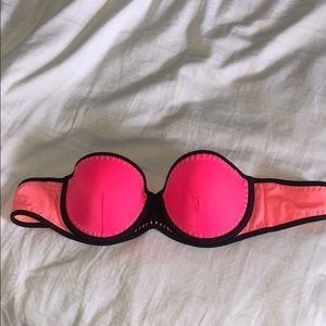 Victoria’s secret bathing suit top
